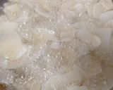 Foto langkah ke 2 dari resep Keripik Kimpul Pedas Manis.