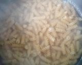 Foto del paso 2 de la receta: Fideos con verduras y pollo a la crema