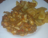 Foto del paso 2 de la receta: Guiso de judías con salsa y papas fritas