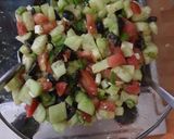 Foto del paso 2 de la receta Ensalada griega con trucha al horno
