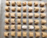 Foto del passaggio 7 della ricetta Nascondini al cacao e nocciole con germe di grano