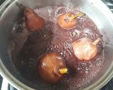 Foto del paso 2 de la receta: Peras al vino tinto