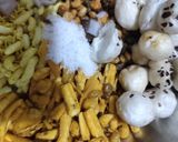 A picture of step 5 of Makhana bhel.