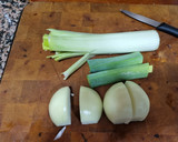 Foto del paso 1 de la receta: Jarretes de cordero al horno con patatas
