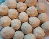 Panírozás nélküli sajtgolyó recept fázis 3 fotója