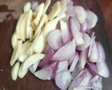 Foto langkah ke 2 dari resep Bakso Mozzarella Kuah Sederhana.