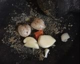 Foto langkah ke 2 dari resep Gulai Hati Ayam Kuah Telur(MPASI 6bln+).