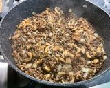 Une image de l'étape 13 de Lentilles Vertes aux Champignons Bruns.