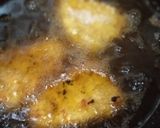 A picture of step 4 of Potato triangles nugguts.
