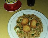 Foto langkah ke 5 dari resep Nasi goreng kecap.