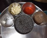 कारेळ्यची चटणी (karlyachi chuthey recipe in marathi) रेसिपी स्टेप 1 फोटो 