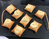 Une image de l'étape 3 de Tartelettes feuilletée au chèvre.