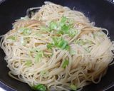 Foto del paso 4 de la receta: Tallarines con cebolla caramelizada