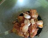 Foto langkah ke 7 dari resep Ayam Goreng Bawang Putih.