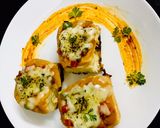 A picture of step 4 of Stuffed Cheese veggie Pav Pizza.