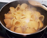Foto del paso 3 de la receta: Lumaconis rellenos de setas al gratín!!!