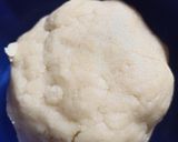 Foto langkah ke 1 dari resep Pastel Abon Mini ngeprul empuk.