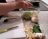 Foto del paso 3 de la receta: Patatas a lo Pobre con Champiñones (en el microondas)