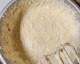 Foto langkah ke 5 dari resep Banana Cake with DCC.