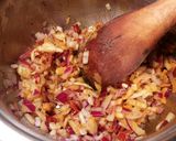 Foto del paso 11 de la receta Lomos de jurel, rellenos de gambas en salsa con un toque mejicano