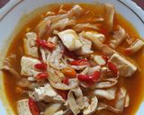 Foto langkah ke 7 dari resep Tumis jamur kuah pedes nikmat.