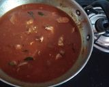 A picture of step 5 of Spicy chicken curry.