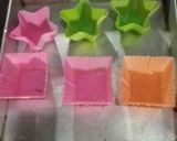 Foto langkah ke 3 dari resep Bolu Karakter Spongebob & Patrick.
