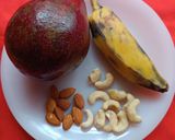 A picture of step 1 of Avocado Banana and Nuts Smoothie.