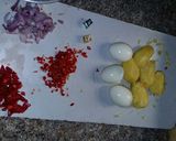 A picture of step 3 of Potatoes egg kebab.