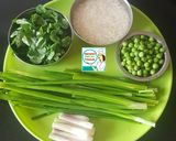 A picture of step 1 of Methi Matar Butter Masala Pulao.