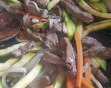 Foto del paso 1 de la receta: Salteado de vegetales con carne y arroz