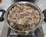 Foto langkah ke 1 dari resep Sop daging kambing (sop kambing kuah susu).
