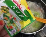 Foto langkah ke 3 dari resep Sop Kilat Sayur Telur.