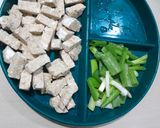 Foto langkah ke 1 dari resep Sayur Santan Labu Air/Labu Panjang.