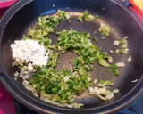 Foto del paso 4 de la receta: Alcachofas con langostinos y salsa verde