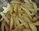 Foto langkah ke 2 dari resep Kentang Goreng Berbumbu.