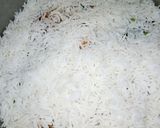 A picture of step 13 of Fried Garlic Masala Biryani.