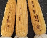 Gambar langkah 2 resipi Jagung Panggang Mentega Pedas Manis.