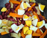 Zöldséges, tojásos tészta recept fázis 2 fotója