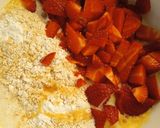 Foto del paso 2 de la receta: Tortita de frutilla y avena