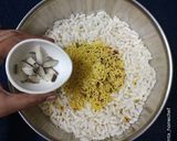 A picture of step 5 of Jhal muri.