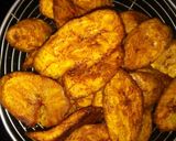 A picture of step 3 of Fried plantain.