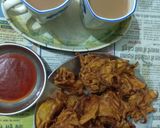 A picture of step 4 of Potato onion pakode.