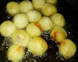 Foto langkah ke 5 dari resep Potato ball expectation.