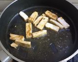 A picture of step 2 of Veg jalfrezi.