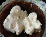 A picture of step 5 of Bread Halwa with stuffed ice cream.