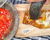 Foto langkah ke 5 dari resep 273. Ayam Penyet Sambal Merah|| Pedas dan Bikin Nagih.