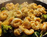 Foto del paso 3 de la receta: Comida media china arroz chino con camarón