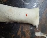 A picture of step 5 of Bread pizza roll.