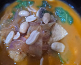 Foto del paso 6 de la receta: Sopa de pollo, fideos de arroz, espinacas y cilantro